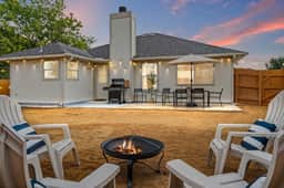 Leander Getaway | Ping Pong + Fire Pit + Fenced Yard - Image 3