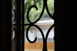 Eastside 2-House 6BR Compound | Sleeps 16 - Imagen 5