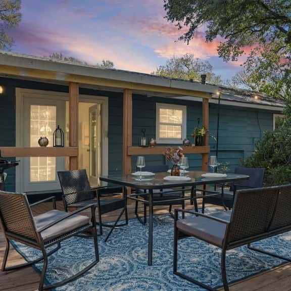 Austin Retreat | Cowboy Pool, Grill & Fire Pit - Image 1
