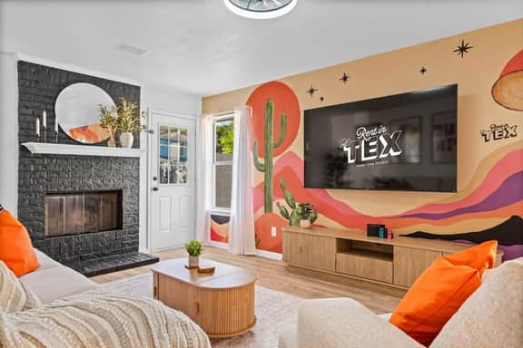 Modern 3BR Home w/ Cowboy Pool + Game Table