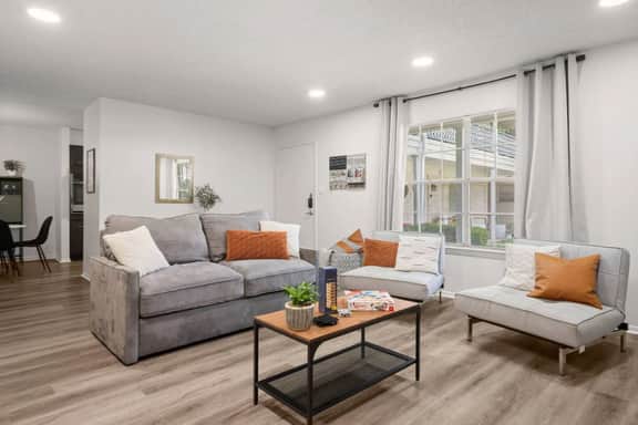 Walk to UT Austin | Cozy & Convenient Stay