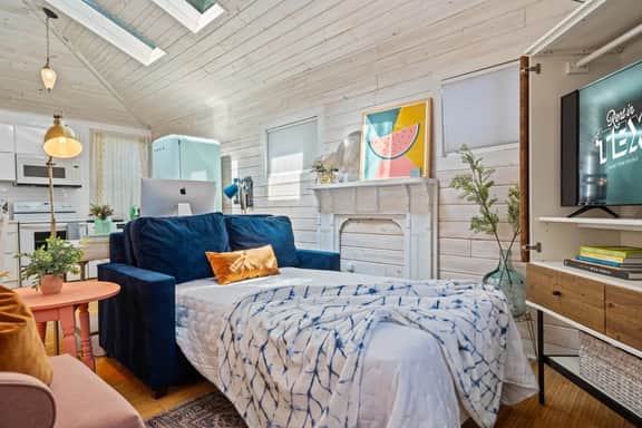 East Austin Studio | Near UT, Downtown & Mueller - Imagen 2