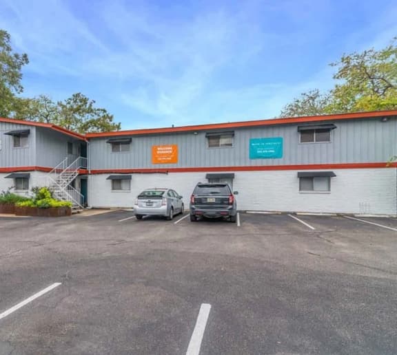 Walk to UT Austin | Cozy & Convenient Stay